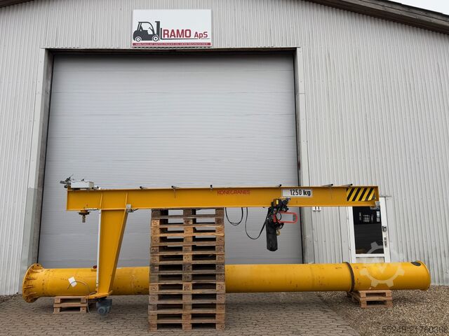 Pillar slewing crane 7.5 x 5 m, 1250 kg. Konecranes Säulenschwenkkran 7,5 x 5 m. 1250 kg.