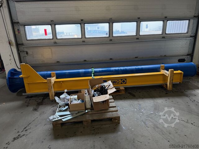 Pillar jib crane 5000 x 4000 mm, 500 kg. OMIS Säulenschwenkkran 5000 x 4000 mm 500 kg.