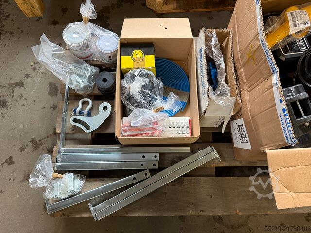 Pillar jib crane 5000 x 4000 mm, 500 kg. OMIS Säulenschwenkkran 5000 x 4000 mm 500 kg.