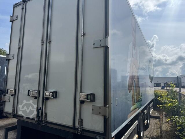 Box body H.t.f. HWA 20MZ Heiwo / Geïsoleerd / Doorlaadsysteem /...