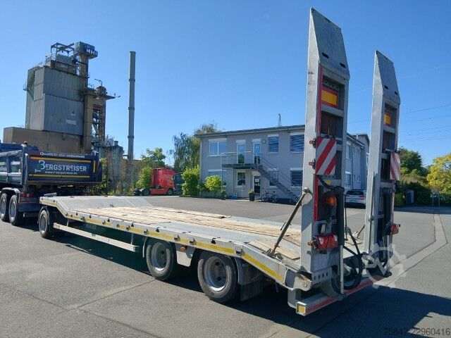 Low loader trailer Möslein TA3 Tieflader hydr. Rampen