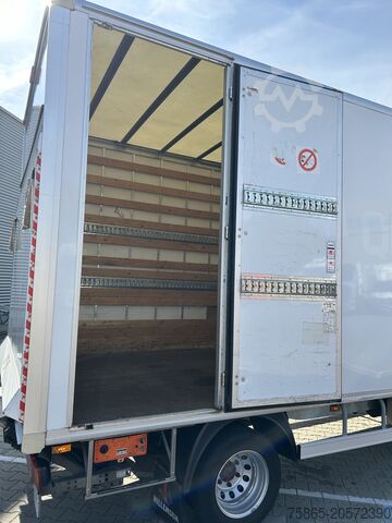 Closed box Ford Transit 2.0 TDCI Trend RWD / Box / Loadlift / F...