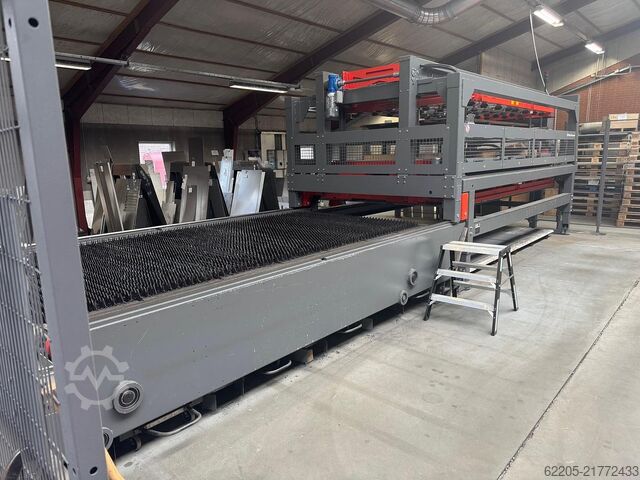 2022 BYSTRONIC ByStar 4020 15kW + ByTrans Extented BYSTRONIC ByStar 4020 15kW + ByTrans Extented