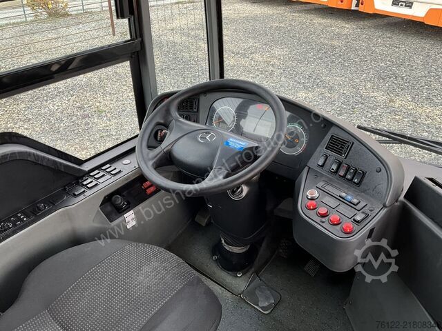 Articulated bus Mercedes-Benz Conecto G
