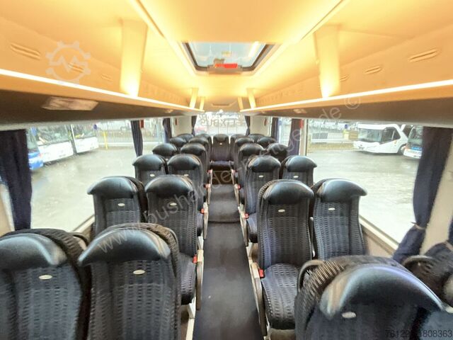 Touring car Neoplan Tourliner L