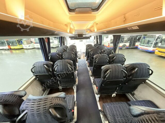 Reisebus Neoplan Tourliner L