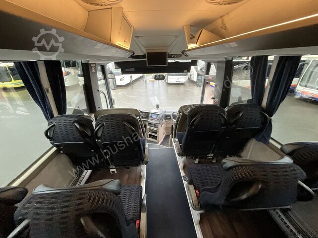 Reisebus Neoplan Tourliner L