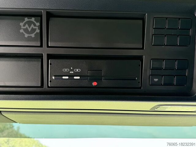 Crane truck MAN TGS 33.400 BB CH Crane Truck (2 units)