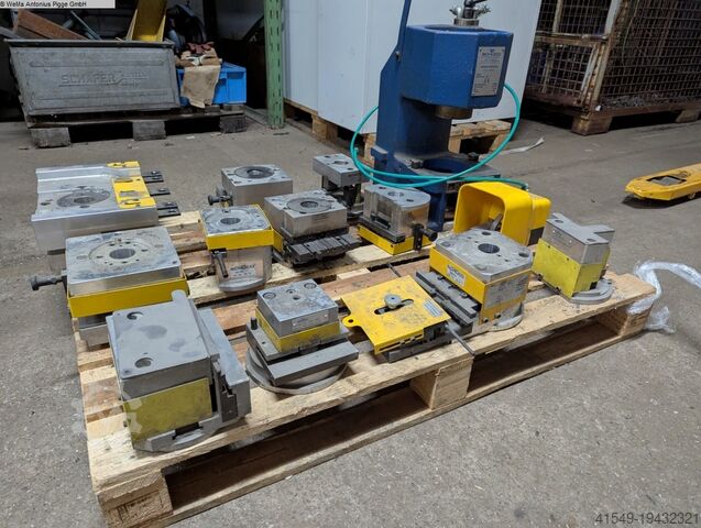 Stanzen für Fensterbau SCHÜCO Pneumatikpresse