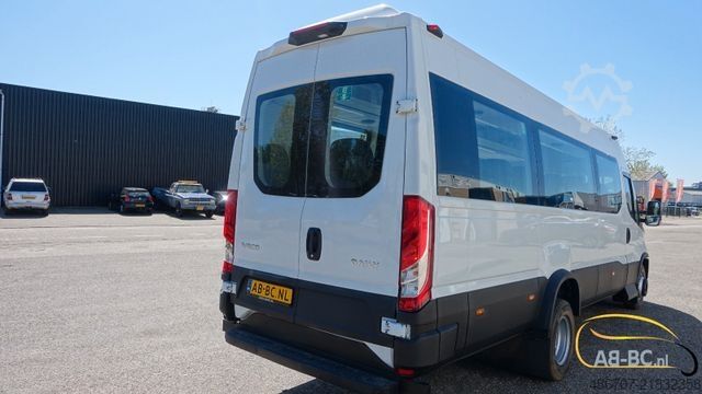 Motor coach IVECO NEU Daily 65C18 24 Sitze