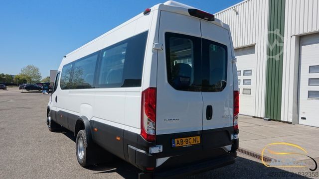 Motor coach IVECO NEU Daily 65C18 24 Sitze