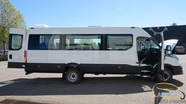 Motor coach IVECO NEU Daily 65C18 24 Sitze
