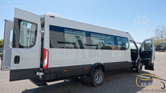 Motor coach IVECO NEU Daily 65C18 24 Sitze