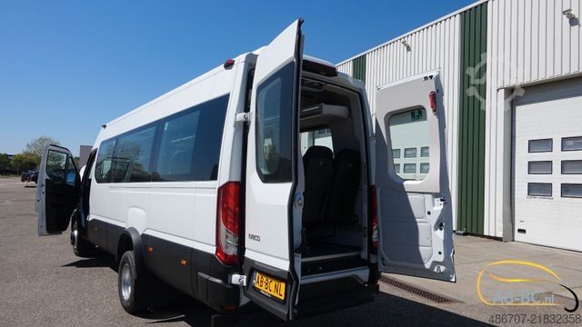 Motor coach IVECO NEU Daily 65C18 24 Sitze