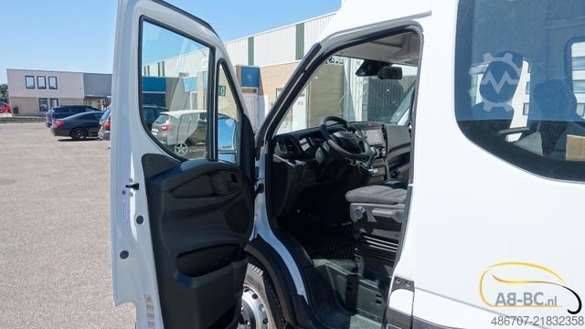 Motor coach IVECO NEU Daily 65C18 24 Sitze
