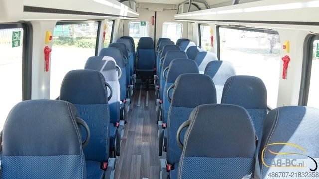 Motor coach IVECO NEU Daily 65C18 24 Sitze