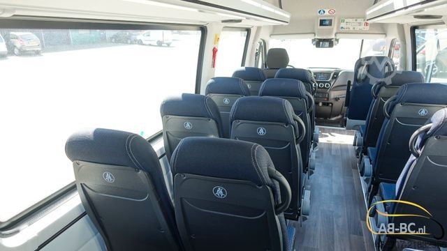 Motor coach IVECO NEU Daily 65C18 24 Sitze