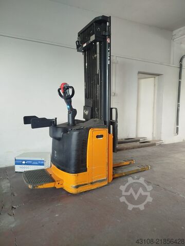 Manual stacker STILL EGV S 14