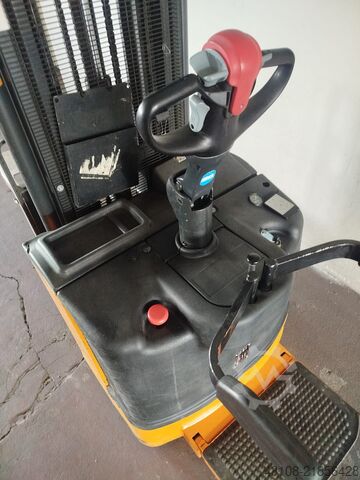Manual stacker STILL EGV S 14