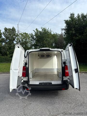 Electric refrigerated insulated van Toyota Proace