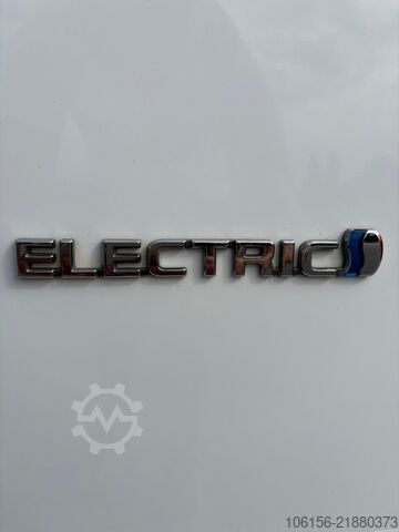 Electric refrigerated insulated van Toyota Proace
