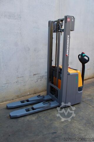 Stacker Jungheinrich EJC 212 320 ZT LI-ION