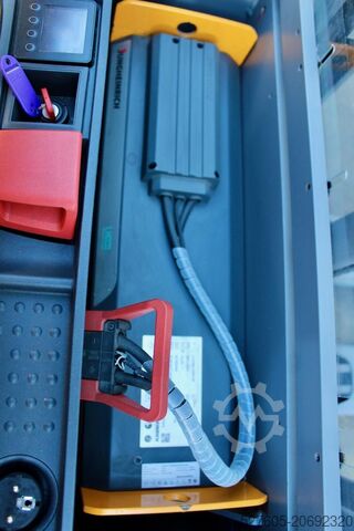 Stacker Jungheinrich EJC 212 320 ZT LI-ION