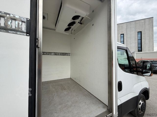 Refrigerator body van IVECO DAILY 35C18 FG. ISOTERMICO + GRUPPO FRIGO. DOPPIA