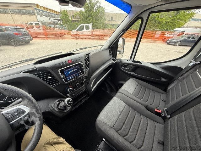 Refrigerator body van IVECO DAILY 35C18 FG. ISOTERMICO + GRUPPO FRIGO. DOPPIA