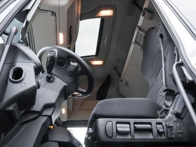 Standard tractor unit Iveco S-Way AS440S50T/FP  Sattelzugmaschine