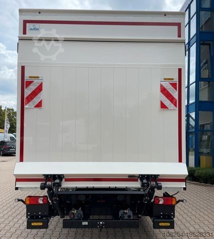 Box truck DAF LF230 DC 12t Möbelkoffer Filz Tür LBW1500 AHK