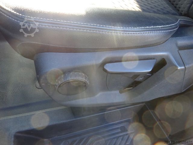 Kastenwagen FORD Transit Custom 320 L2H1 Sport Aut. Navi