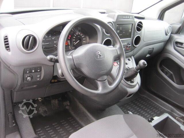 Sonderausbau-Transporter Peugeot Partner HDI Hygieneausbau 3-Sitzer M+S