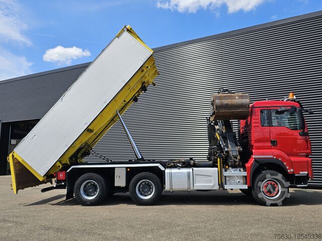 Tipper with crane MAN TGS 33.480 6x6 / PALFINGER Z CRANE / 2 SIDE TIPPER