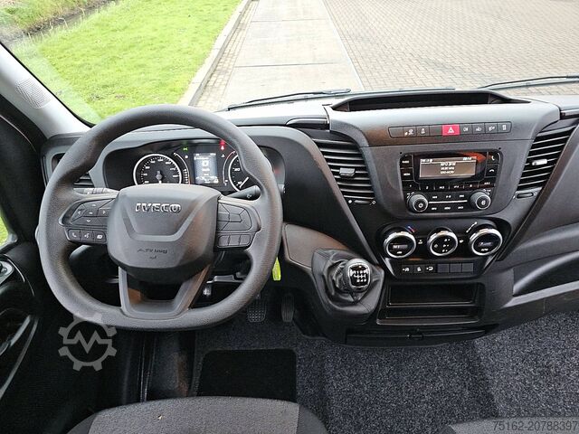 Koffer IVECO DAILY 35C16 Bakwagen Laadklep!