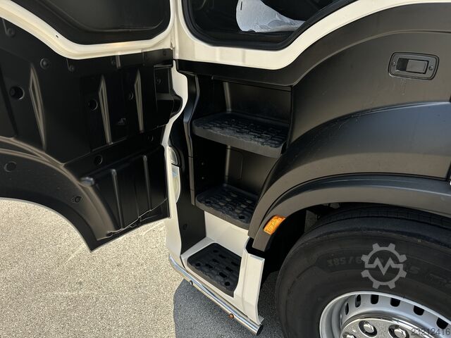 Standard SZM Iveco S-WAY 530