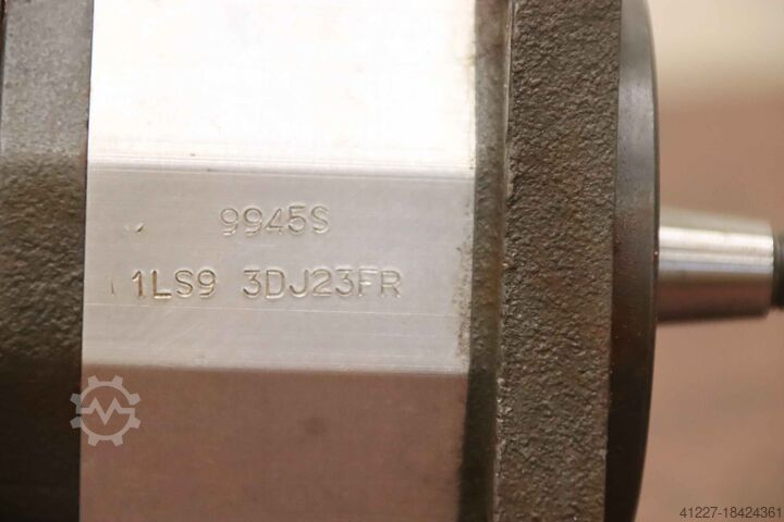 Doppelte Hydraulikpumpe Pedro Roquet 1LS9 3DJ23FR  1L03DB24R