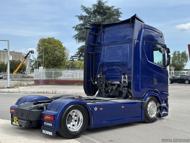 Standard tractor unit SCANIA 590S FULL PNEUMATIC