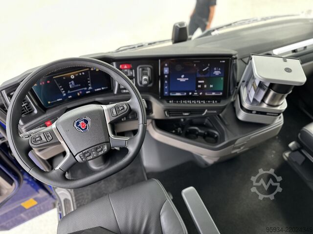 Standard tractor unit SCANIA 590S FULL PNEUMATIC