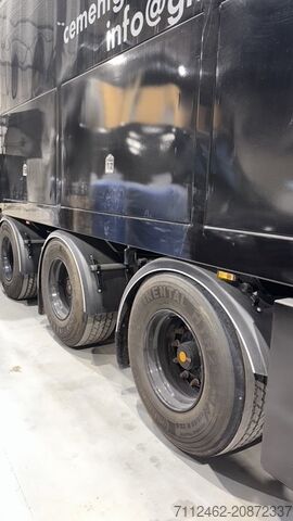 Mobile concrete mixing plant Vloeibare cementgebonden M.C. Machines MCM-339-ST-S2