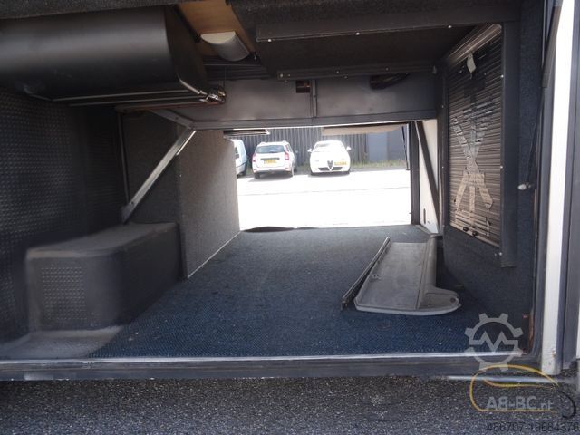 Reisebus BOVA Futura FHD127/365, 50 Sitze, Euro 5