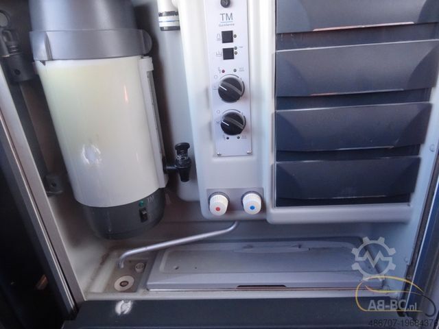 Reisebus BOVA Futura FHD127/365, 50 Sitze, Euro 5