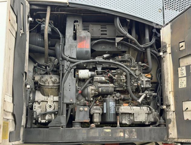 Reefer semitrailer SCHMITZ CARGOBULL SCB*S3B THERMO KING SLXe 300 DHOLLANDIA TAIL LIF