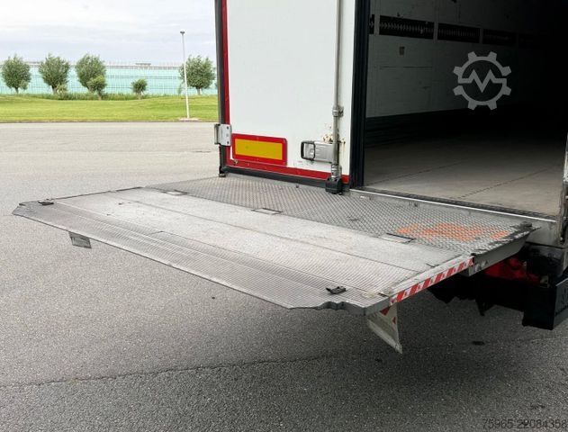 Reefer semitrailer SCHMITZ CARGOBULL SCB*S3B THERMO KING SLXe 300 DHOLLANDIA TAIL LIF