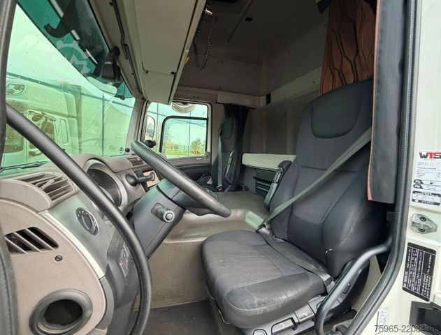 Refrigerated truck DAF CF 450 FAN 6X2 HEIWO BAK 875 x 250 x 275 CM INW.