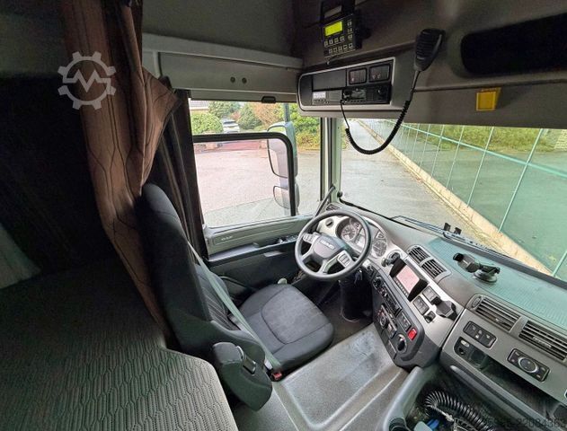 Refrigerated truck DAF CF 450 FAN 6X2 HEIWO BAK 875 x 250 x 275 CM INW.