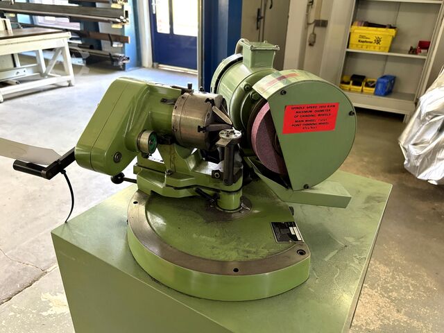 Bohrerschleifmaschine BRIERLEY ZB 32