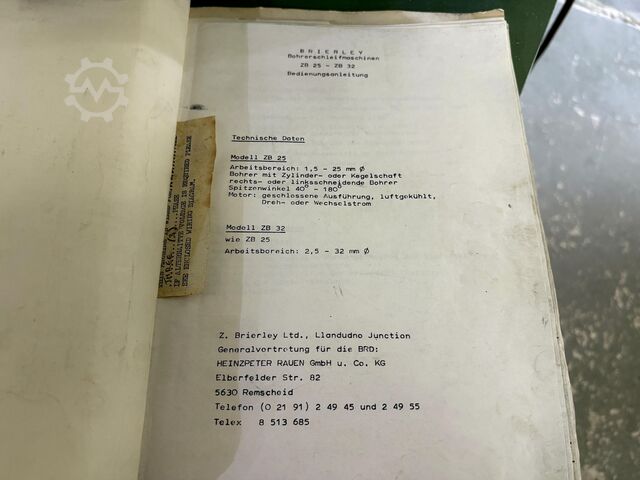 Bohrerschleifmaschine BRIERLEY ZB 32