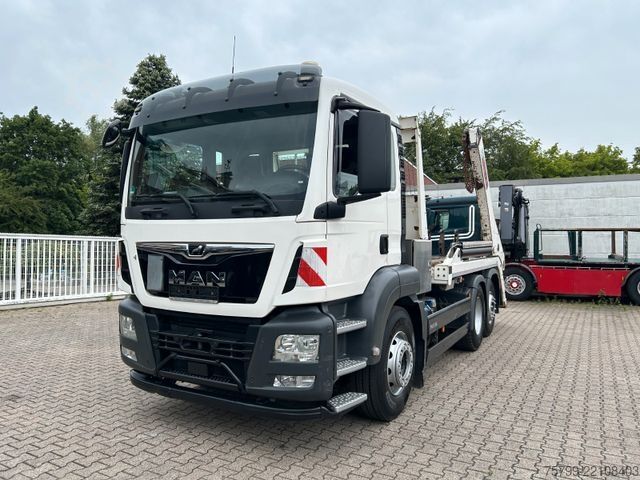 Skip truck MAN 26.420 TGS Multilift Absetzkipper