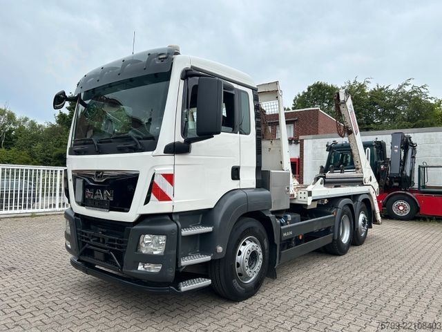 Skip truck MAN 26.420 TGS Multilift Absetzkipper